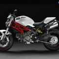 Ducati-Monster-696veStreetfighter-001