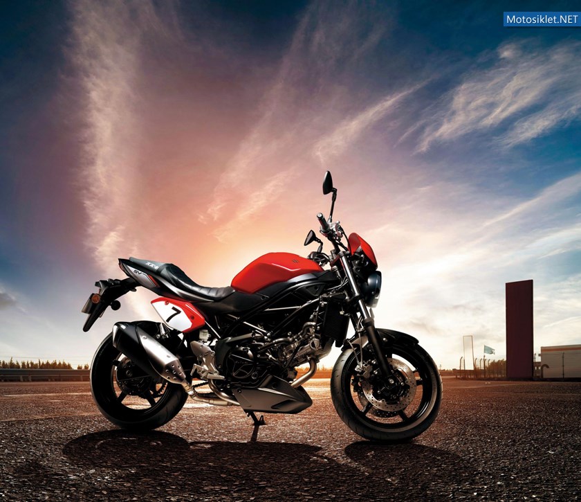 012_suzuki_sv_650t_2015