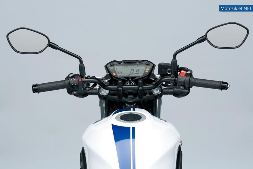 014_suzuki_sv_650t_2015