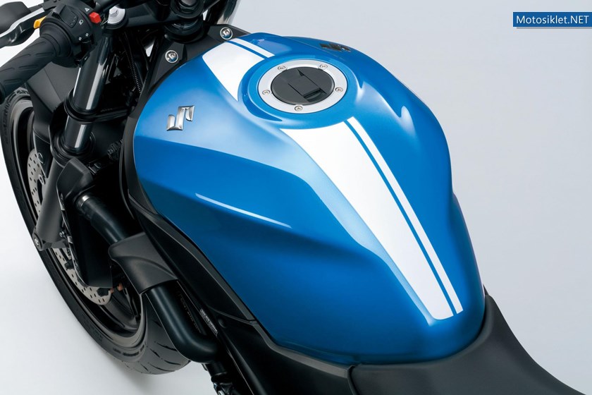 021_suzuki_sv_650t_2015
