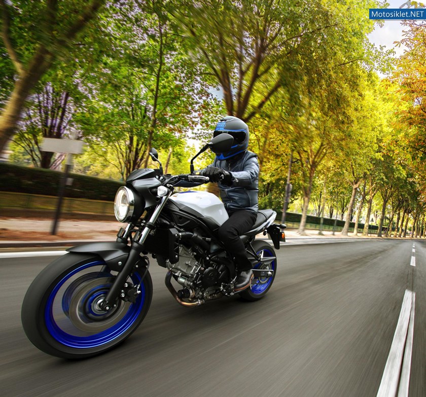 030_suzuki_sv_650t_2015