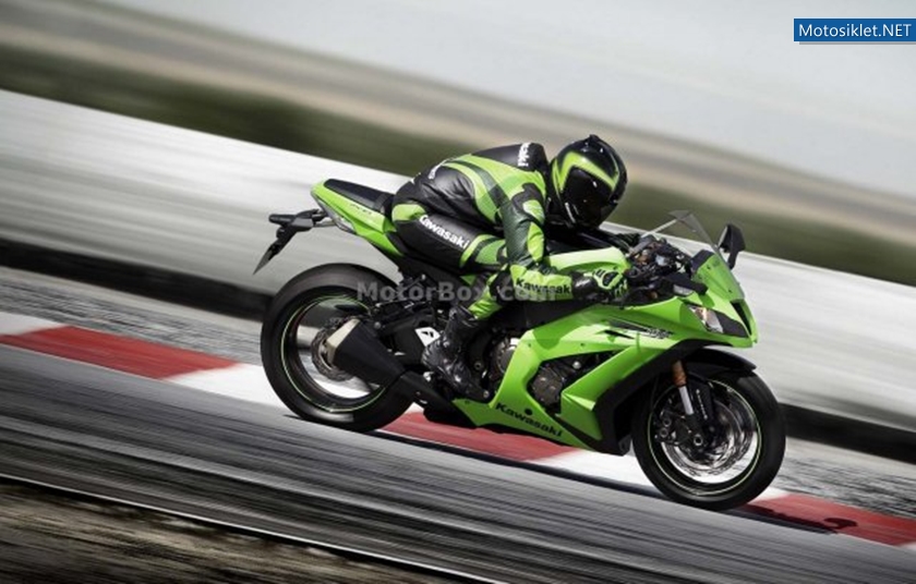 Kawasaki-ZX-10R-2011-007