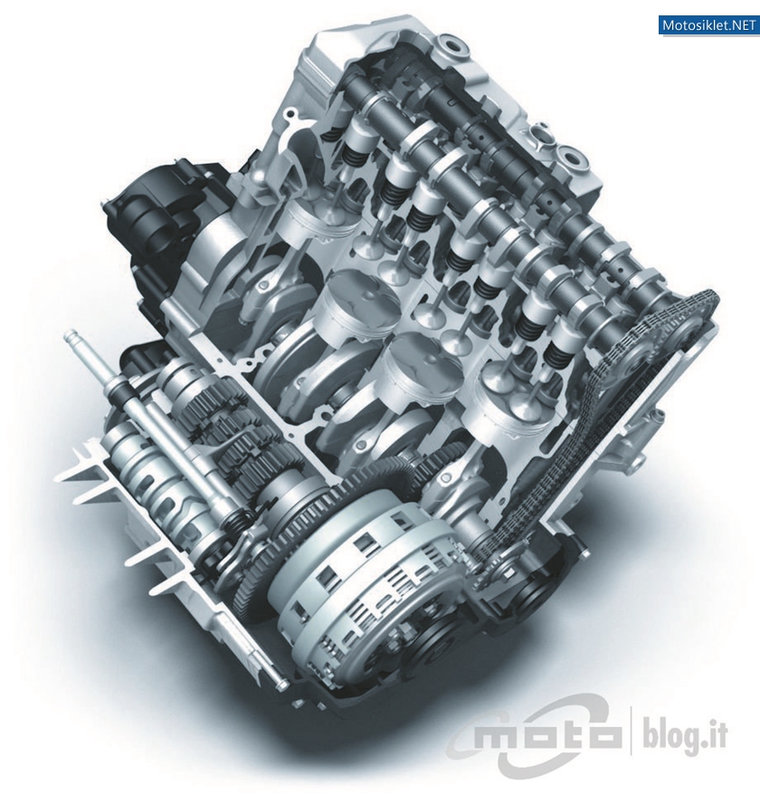 Suzuki-GSX-R600Suzuki-GSX-R-750-2011-039