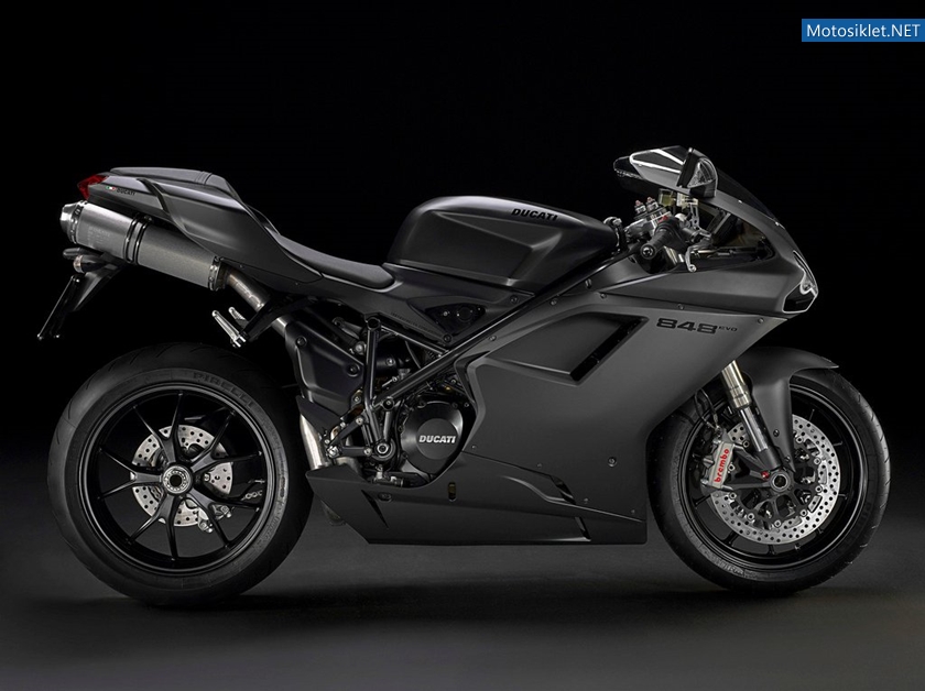 Ducati-848-Evo-2011-004