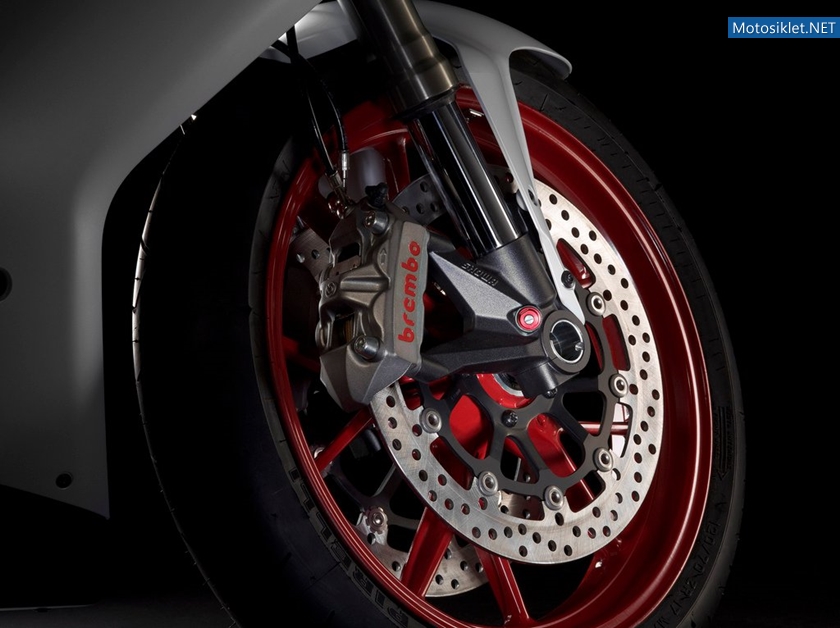 Ducati-848-Evo-2011-008