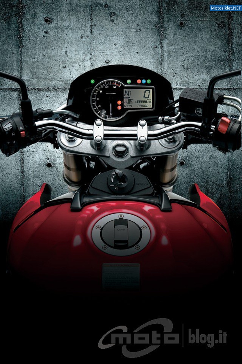 2011-Model-Suzuki-GSR750-020