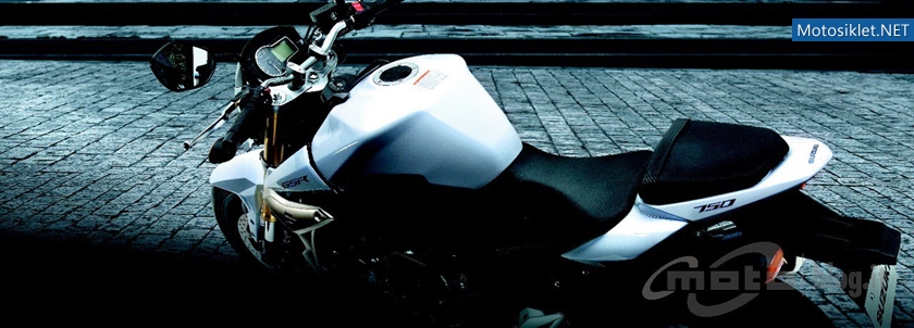 2011-Model-Suzuki-GSR750-021
