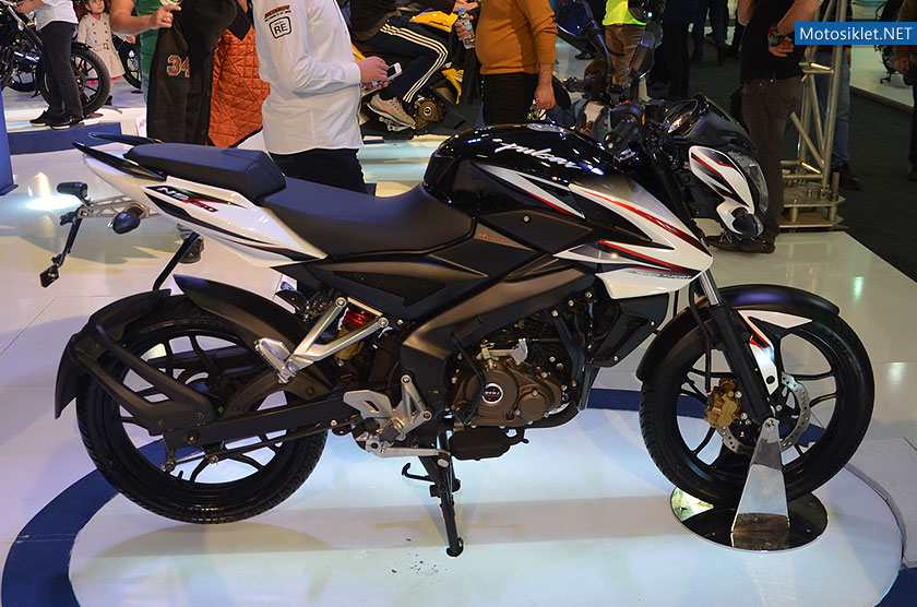 bajaj-2016-motosiklet-fuari-01