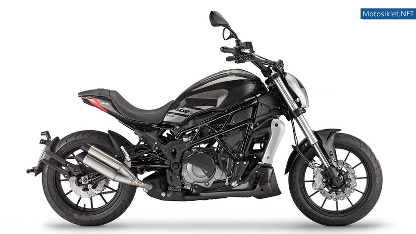 benelli-402-s-2018-3