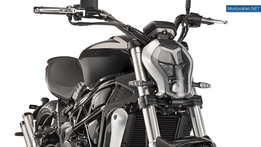 benelli-402-s-2018-4