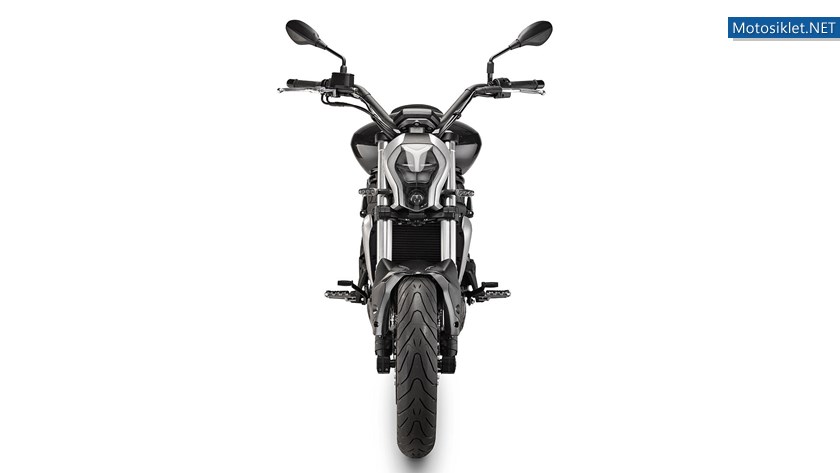 benelli-402-s-2018-6