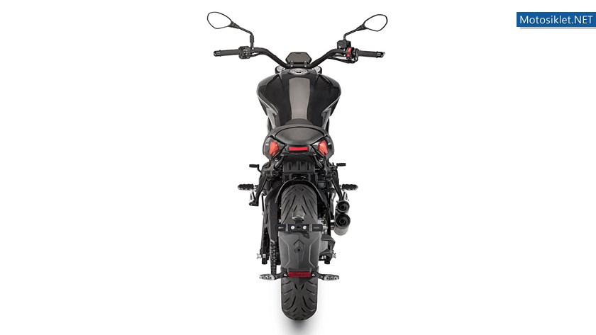 benelli-402-s-2018-7