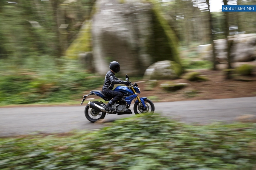 bmw-g310r-breaks-cover-looks-perfect-video-photo-gallery_25