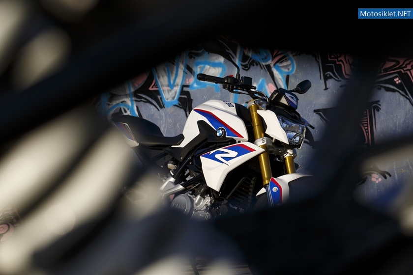 bmw-g310r-breaks-cover-looks-perfect-video-photo-gallery_95