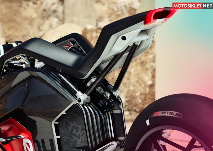 P90354718_highRes_bmw_motorrad_vision_