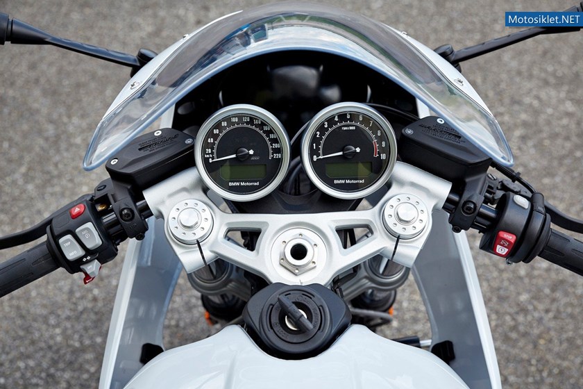 bmw-r-ninet-racer-e-pure-2017_35