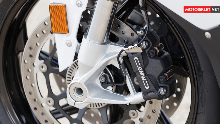 380-bmw-s-1000-rr-2019jpg