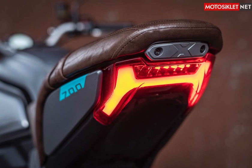 CFMOTO-700CL-04