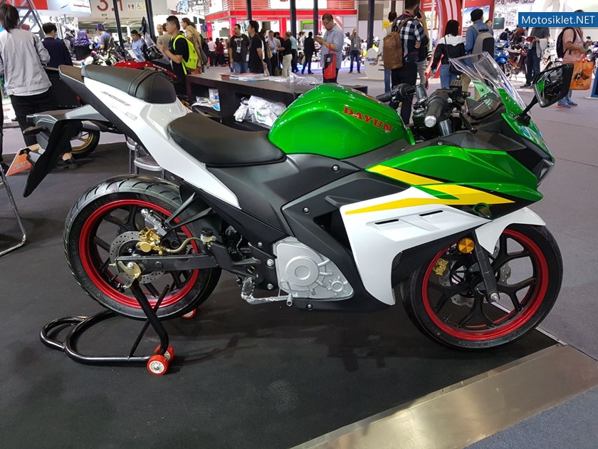 China-International-Motorcycle-Fair-0033