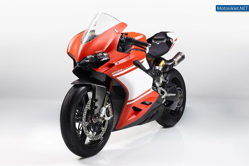 01-1299-SUPERLEGGERA-2