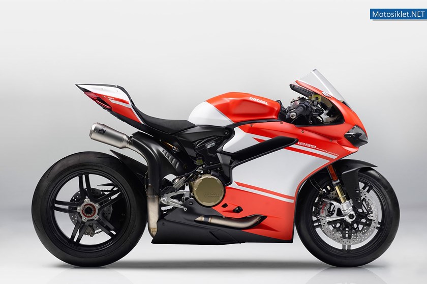 02-1299-SUPERLEGGERA-2