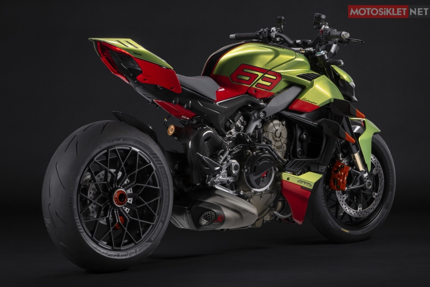 2023-ducati-streetfighter-v4-lamborghini-11