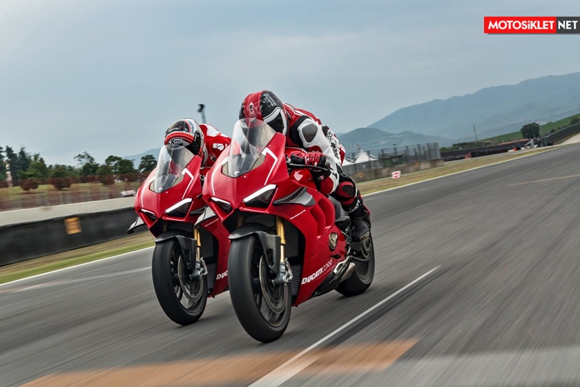 DucatiPanigaleV4R201915