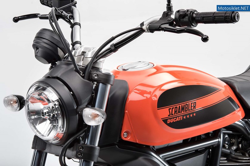 2016-Ducati-Scrambler-Sixty2-11