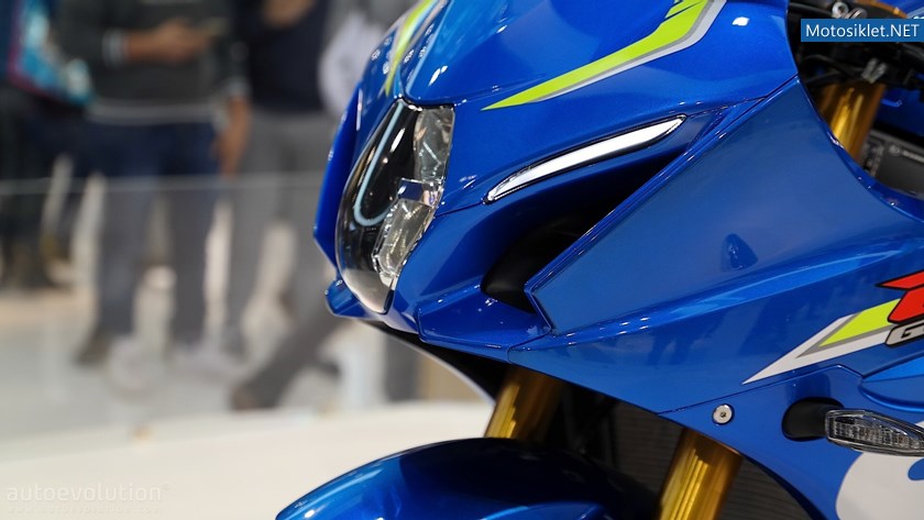 eicma-2015-suzuki-gsx-r1000-superbike-is-the-companys-new-flagship-photo-gallery_10