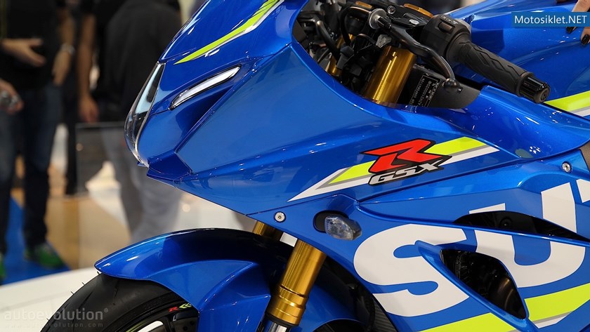 eicma-2015-suzuki-gsx-r1000-superbike-is-the-companys-new-flagship-photo-gallery_13