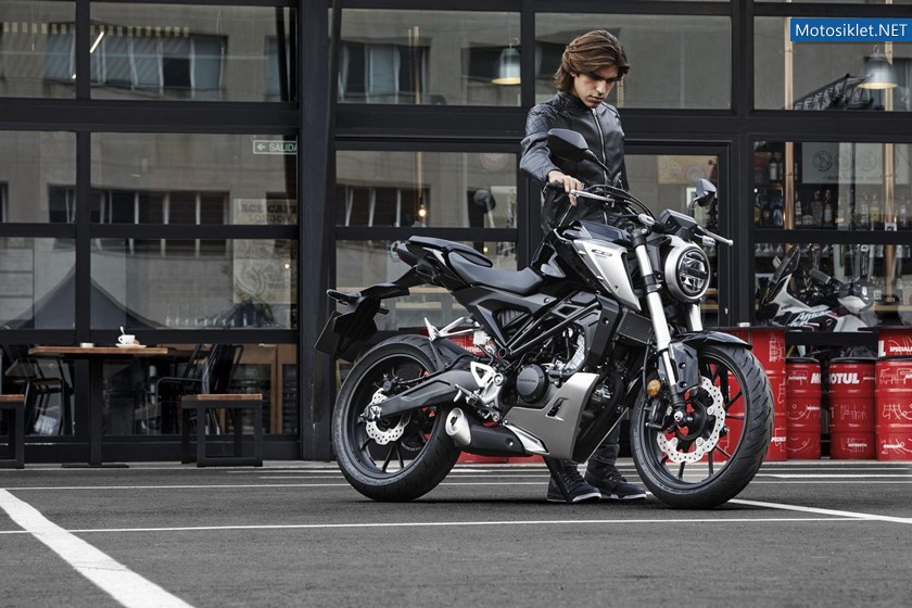 honda-cb125r-2018-10