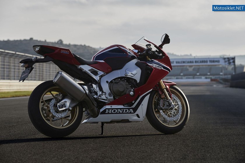 honda-cbr1000rr-2017-1475495181