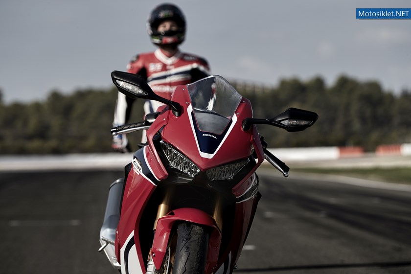 honda-cbr1000rr-20170
