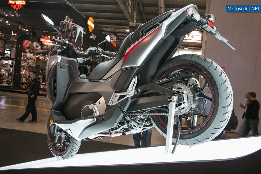 milan-motosiklet-fuari-2015-honda_65