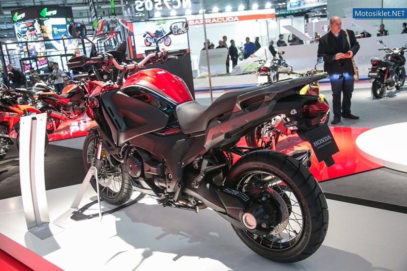 milan-motosiklet-fuari-2015-honda_99