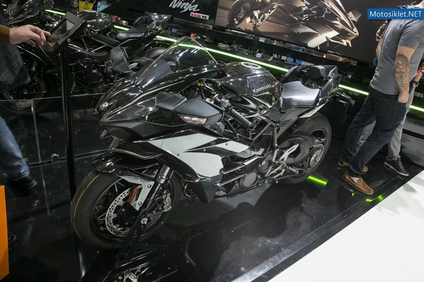 kawasaki-milan-motosiklet-fuari-2015_16