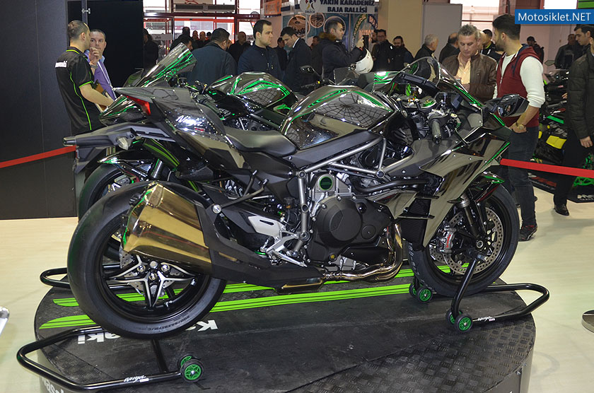 kawasaki-2016-motosiklet-fuari-24
