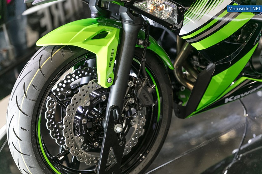 stand-kawasaki-a-intermot-2016_16