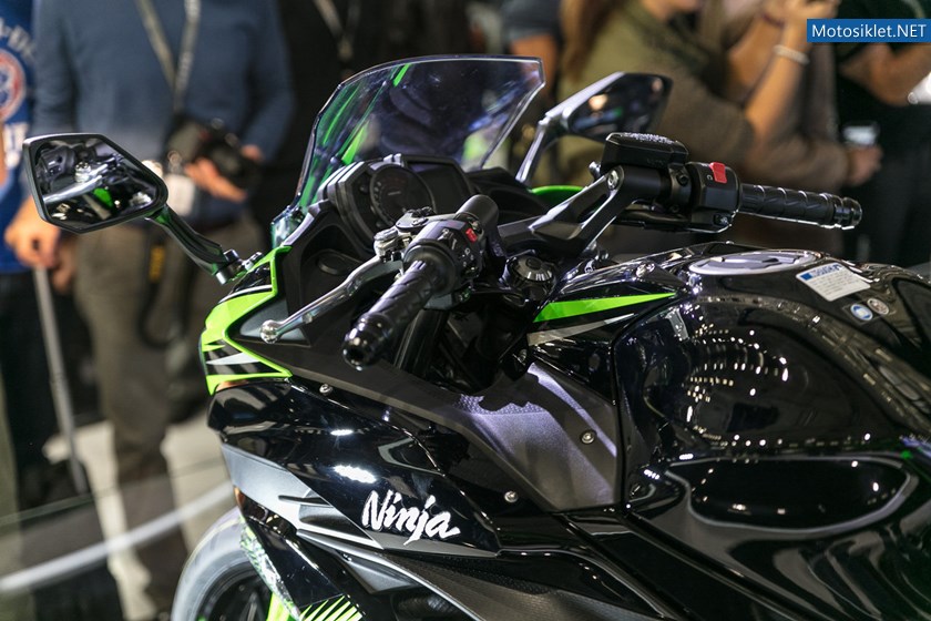 stand-kawasaki-a-intermot-2016_21