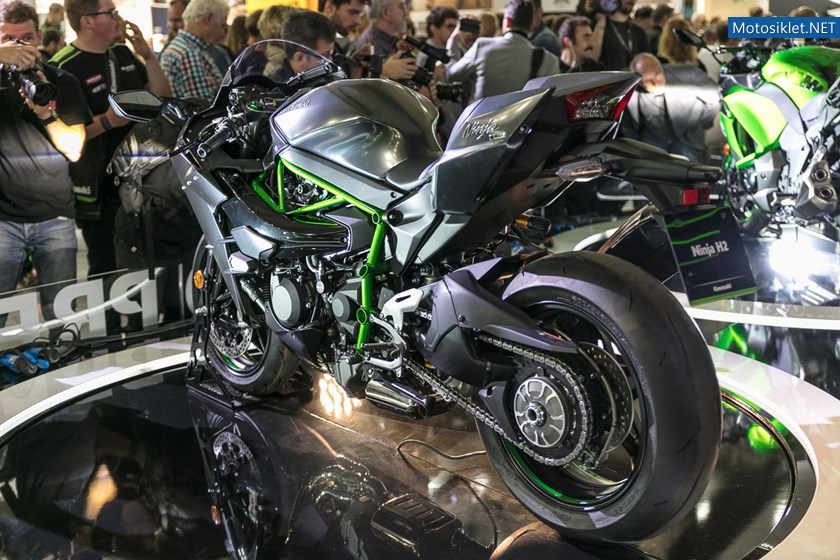 stand-kawasaki-a-intermot-2016_24