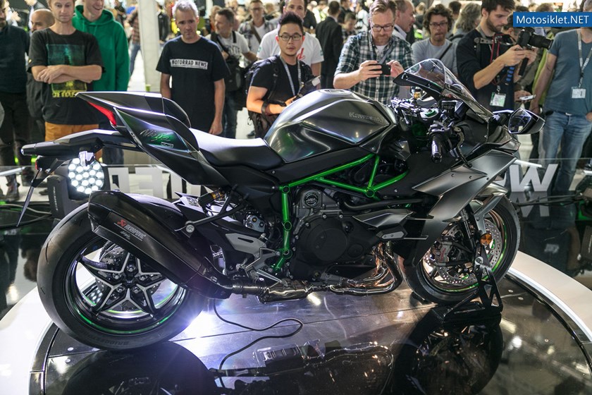stand-kawasaki-a-intermot-2016_30