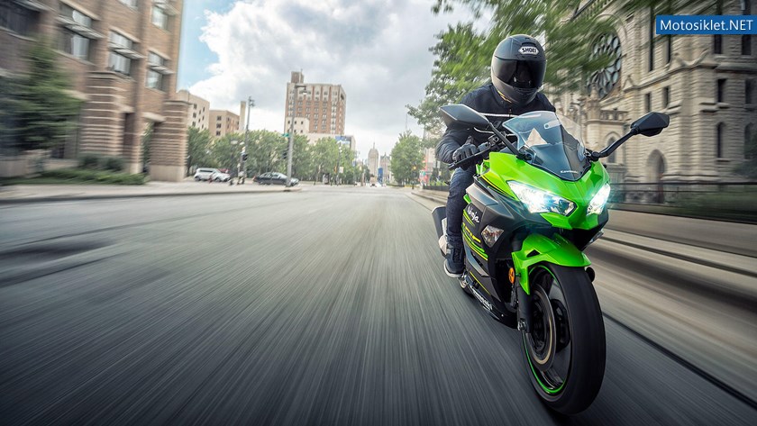 kawasaki-ninja-400-2018-10