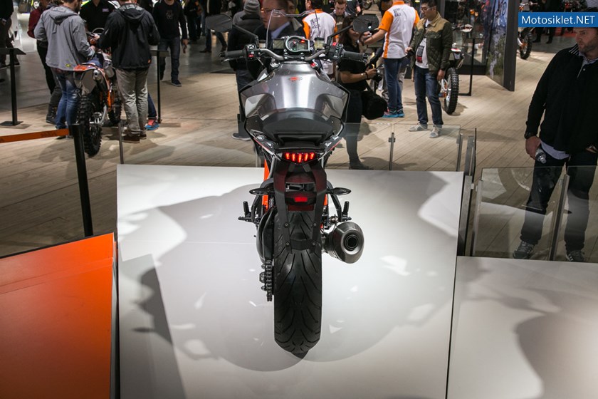 ktm-milan-motosiklet-fuari-2015_21