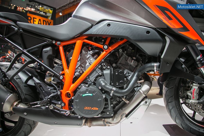 ktm-milan-motosiklet-fuari-2015_23