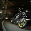 2016-Yamaha-MT-10-action-11