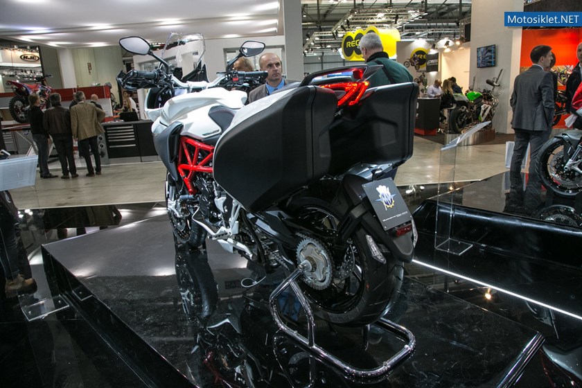 milan-motosiklet-fuari-2015-mv-agusta_19