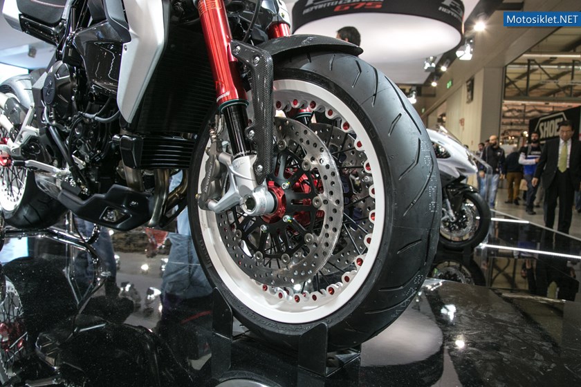 milan-motosiklet-fuari-2015-mv-agusta_39