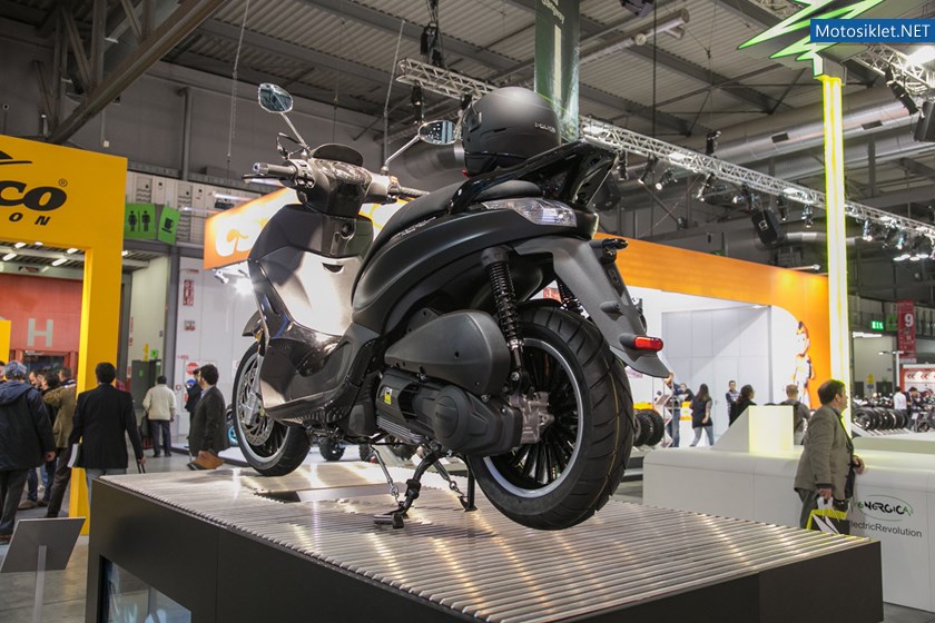 piaggio-milan-motosiklet-fuari-2015_4