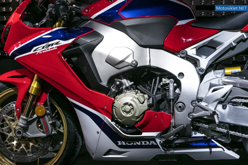 stand-honda-a-intermot-2016_45