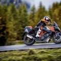 ktm-1290-super-duke-gt-2016_3